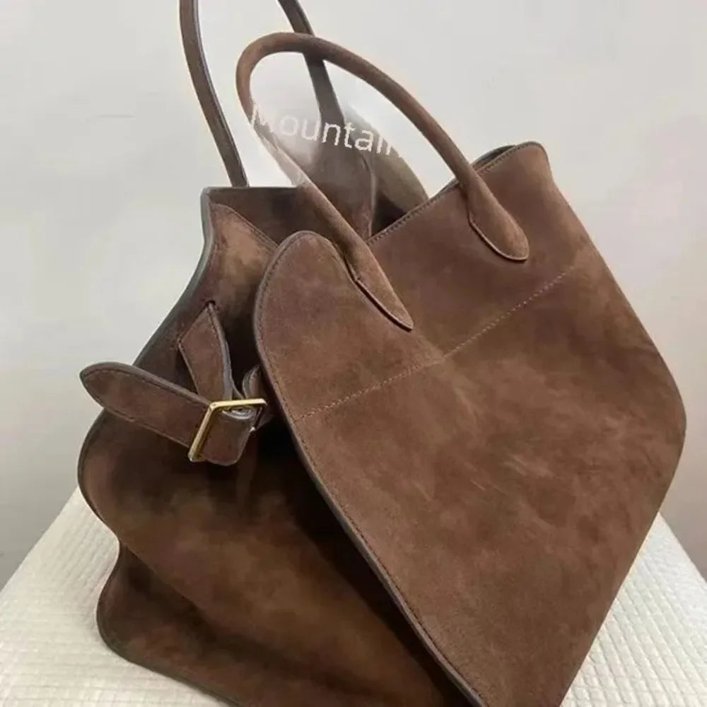 Women's handbag with high-end and niche design, large capacity retro commuting handbag for spring, summer, autumn, and winter